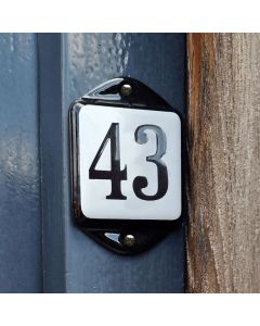 House number for narrow doorframe